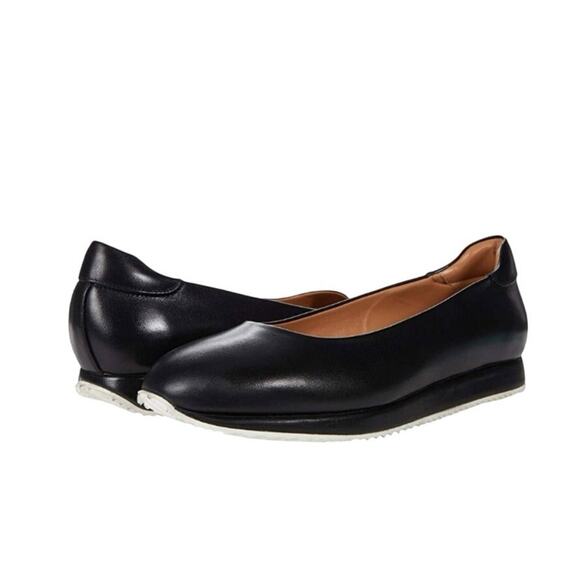 Aquatalia Helaina Black Leather Slip On Shoes Size 9 - Picture 1 of 16